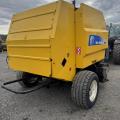 New Holland BR560A