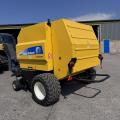 New Holland BR560A