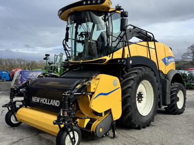 New Holland FR650
