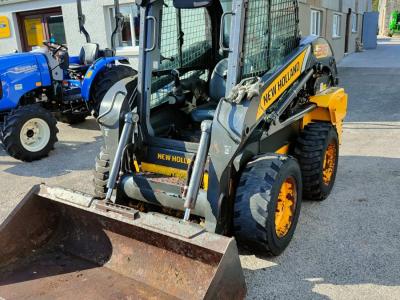 New Holland L218