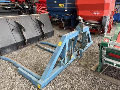 Fleming Bale Handler