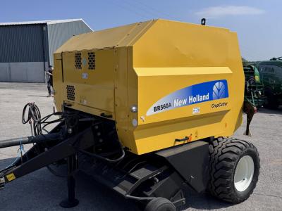 New Holland BR560A