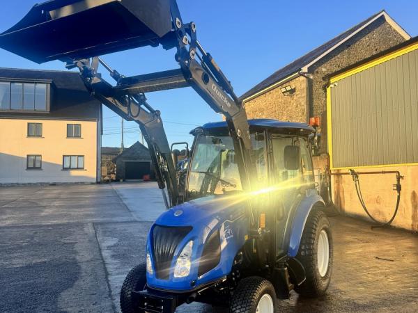New Holland Boomer 40