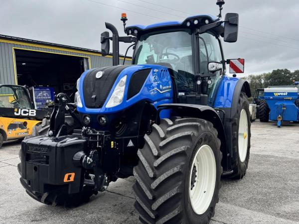 New Holland T7.270