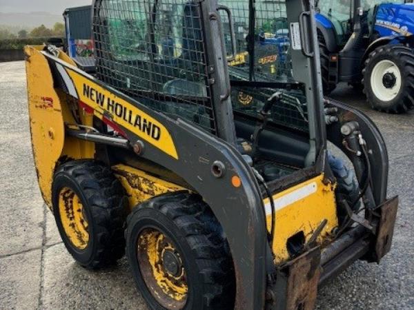 New Holland L213