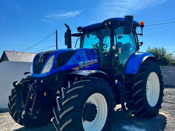 New Holland T7.230