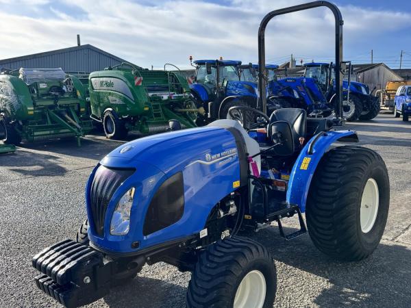 New Holland Boomer 35