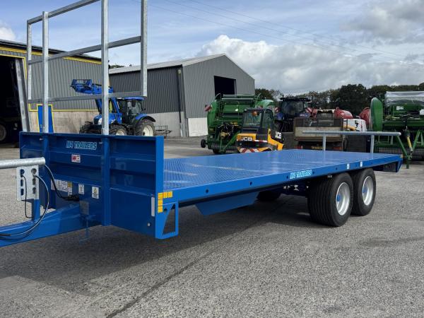 M4 22ft Trailer