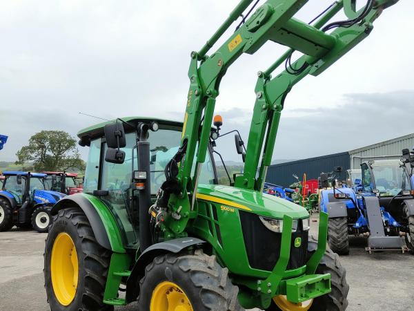 John Deere 5100M