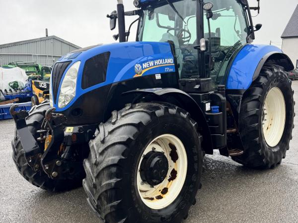 New Holland T7.200