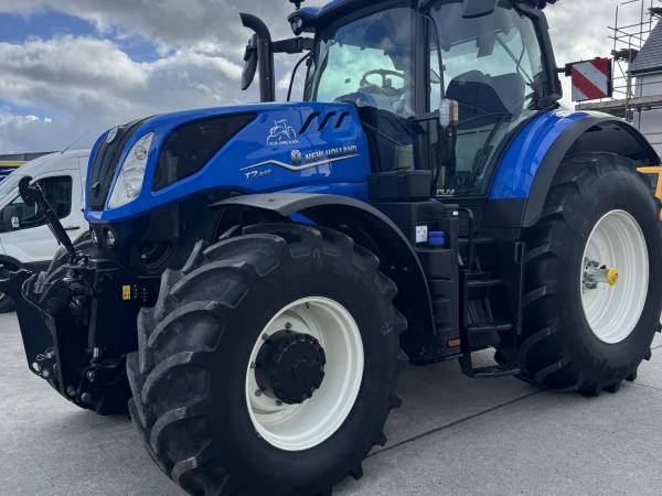 New Holland T7.245