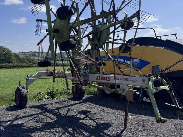 Claas Liner 880
