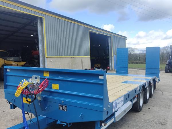 Kane Low Loader
