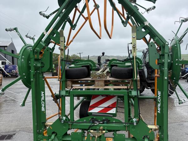 Malone 840 Tedder