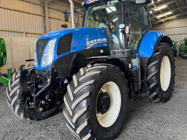 New Holland T7.210