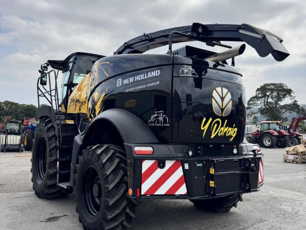 New Holland FR780