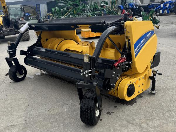 New Holland Header
